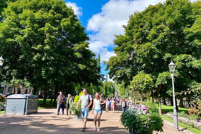 Helsinki in Nutshell: Suomenlinna & City Highlights by Eco-Friendly Ways