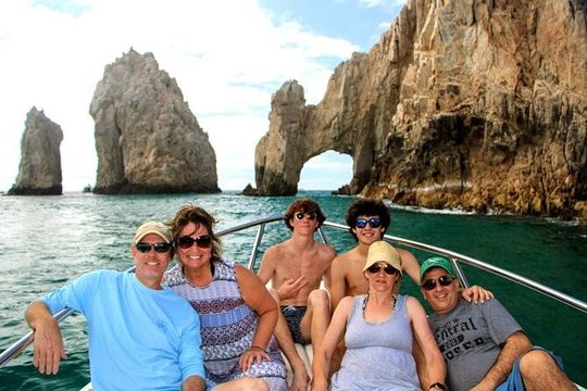 Snorkeling and whale watching Tour in Cabo
