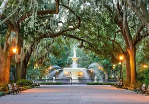 Behind The Scenes Movie Tour Midnight in the Garden