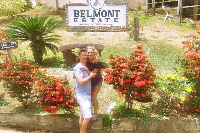 Grenada's #1 Cocoa Estate: Farm Tour & Chocolate Tasting!