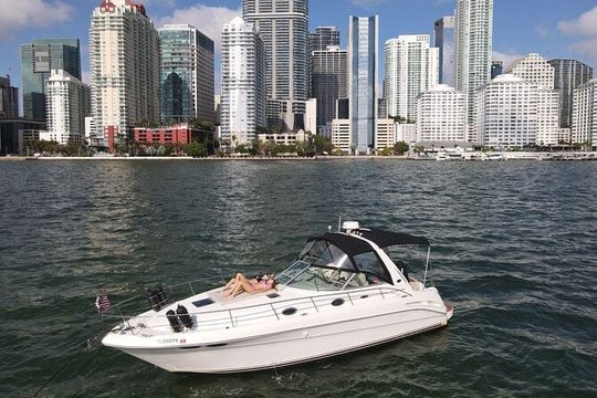 Private Yacht Rental 37Ft in Miami Up to 12 People