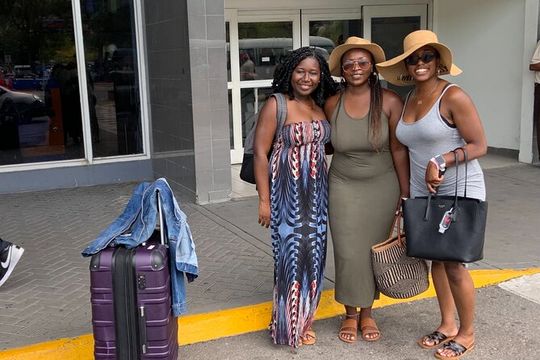 EXCLUSIVE AIRPORT / CRUISE PORT TRANSFER 1-4 Pax