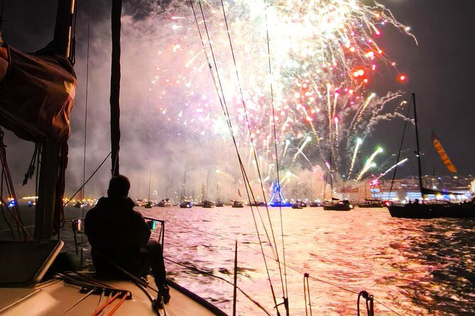 Lisbon: Fireworks, Music and Open Bar in New Year's Eve Cruise