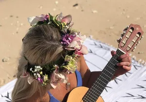 Livin' Aloha Leis & Photography