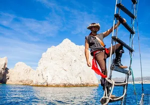 Treasure Hunt Snorkeling in Aguas Claras with Food Included