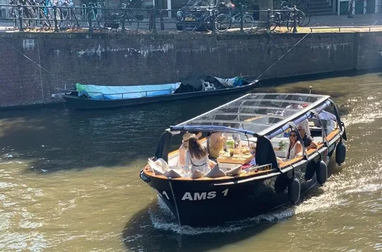 Amsterdam Before The Crowds Morning Canal Cruise
