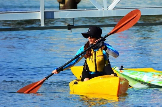 1 Hour Rental in a Standard Single Kayak