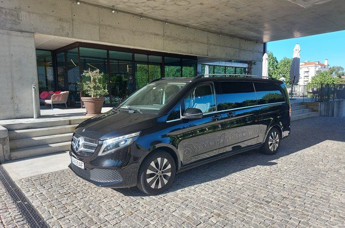 Private Chauffeur by the Hour in Porto – 20 km per Hour