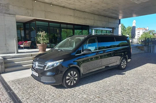 Private Chauffeur by the Hour in Porto – 20 km per Hour