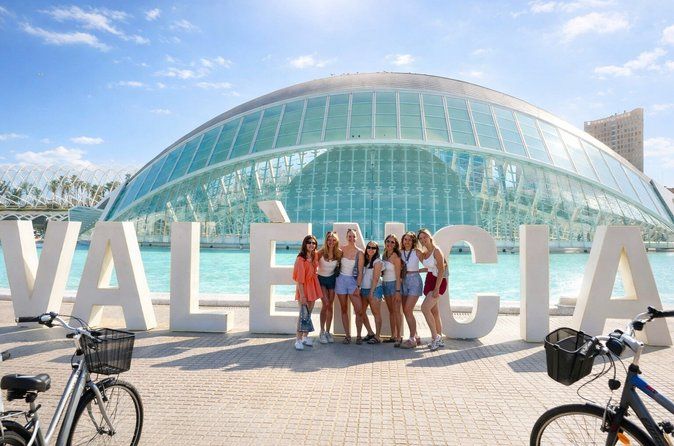 Valencia: Guided Bike Tour of the City's Highlights
