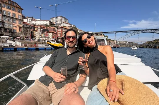 Port Private Douro Cruise on a 1963 Boat – 6 Bridges & Sunset