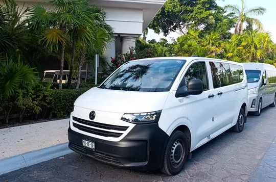 Private Transfer From Cancun Airport to Hotel Zone