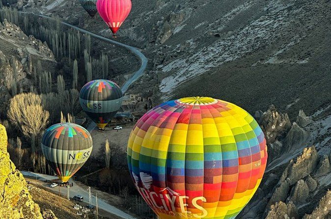 Cappadocia: Sunrise Hot Air Balloon Flight over Soganli Valley