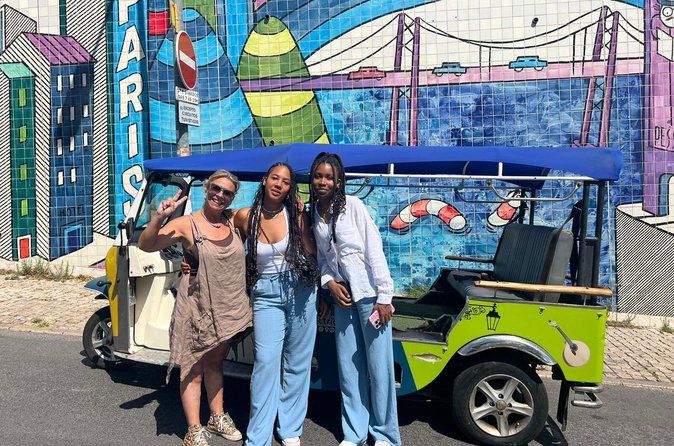 2 Hours Private Tuk Tuk Tour in Lisbon