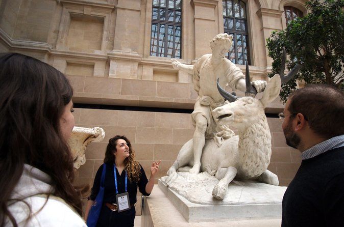 Louvre Exclusive Tour – Private Guide & Hotel Pickup in Paris