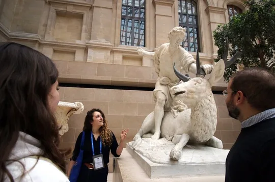 Louvre Exclusive Tour – Private Guide & Hotel Pickup in Paris