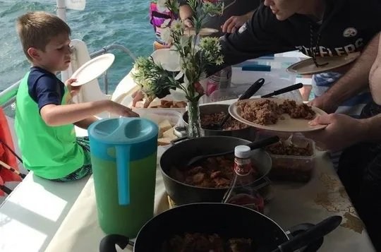 Stingray City, Coral Gardens & Frankie's Local Lunch & Juice