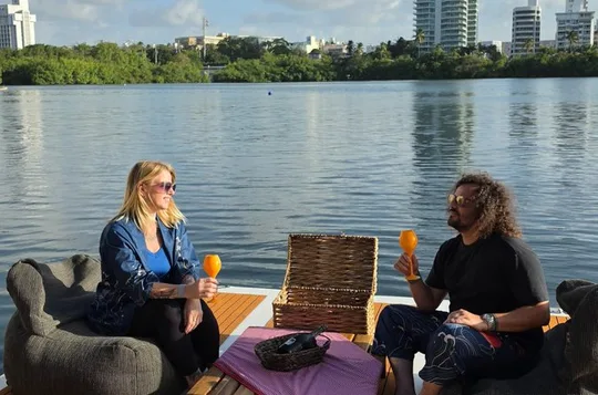 San Juan: Private Floating Picnic Experience in Condado Lagoon