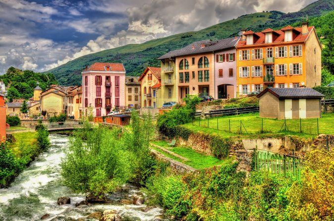 From Barcelona: Private Day Trip to Spain, France & Andorra