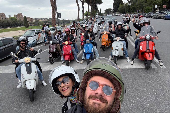 Rome Vespa and Fiat 500 Small Group Tour with Photoshoot option