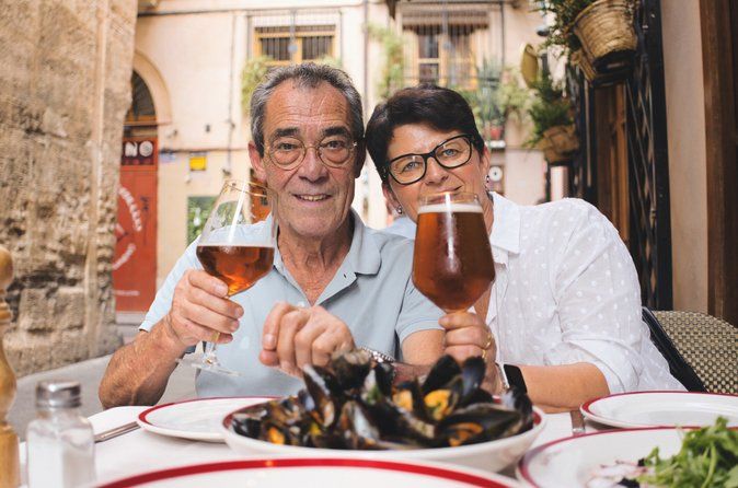 Private Cultural Beer Walking Tour in Prague Old Town