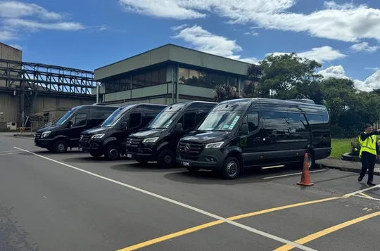 Auckland Airport to Hotel or Cruise Wharf - Private Transfers