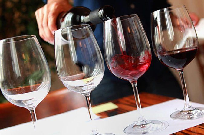 Lisbon Experience: Wine Tasting, Kayak & Ceramics Workshop