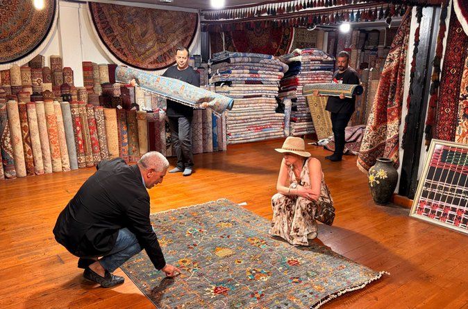 Istanbul CARPET & RUG SHOPPING Experience - Worldwide Shipping