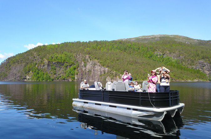 Mostraumen Lux Pontoon Cruise Bergen Fjords