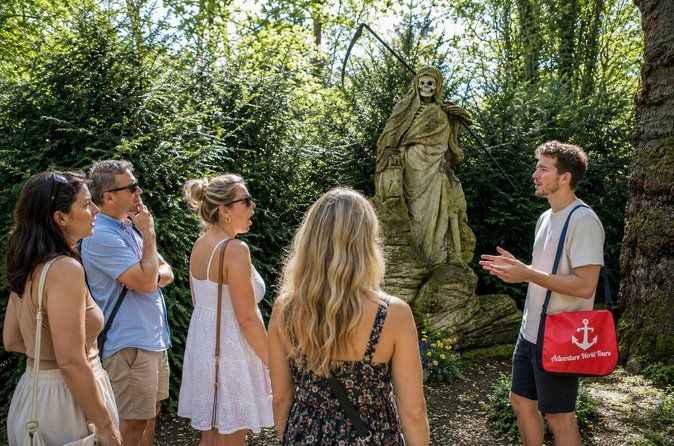 Guided tour with all senses in Melaten Cemetery