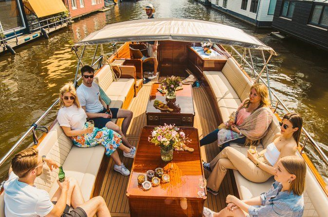 Amsterdam Highlights - Group Cruise with Apple Pie, 2 Drinks