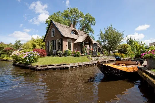 Private full-day customizable tour of the Netherlands from Amsterdam