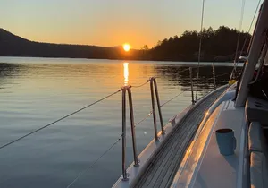 Sailing Charter around Vancouver Harbour Private Tour