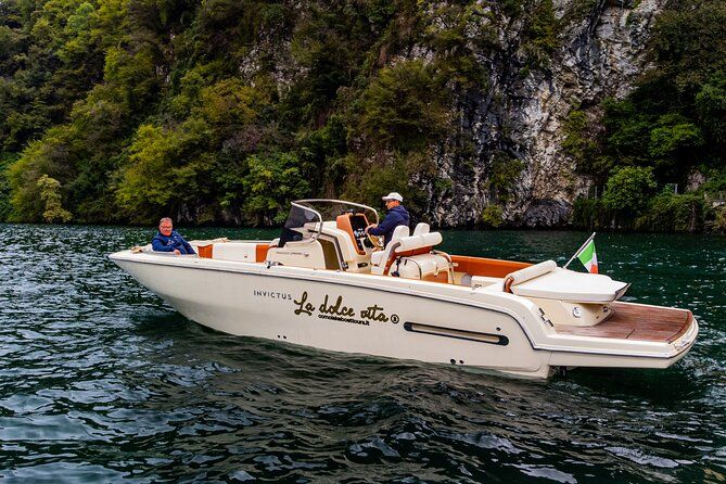 La dolce vita tour(2 H) Luxury boat aperitif in Nesso