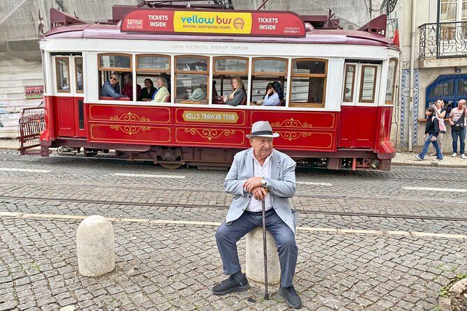 Alfama: The Kaleidoscopic District - Private Walking Tour