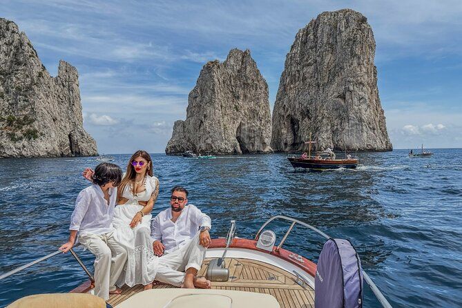 Secret Capri - Private boat tour with City Visit and Blue Grotto