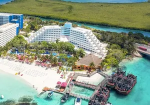 Private Shuttle in Grand Oasis Palm Cancun