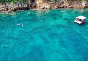 Sun, Sea & Streets: Beach Day + Snorkel Adventure & City Tour