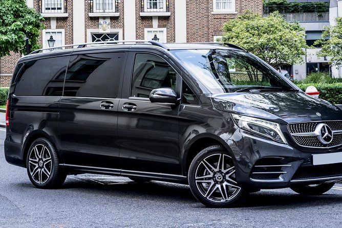 Departure Transfer: Florence to Airport FLR by Luxury Van