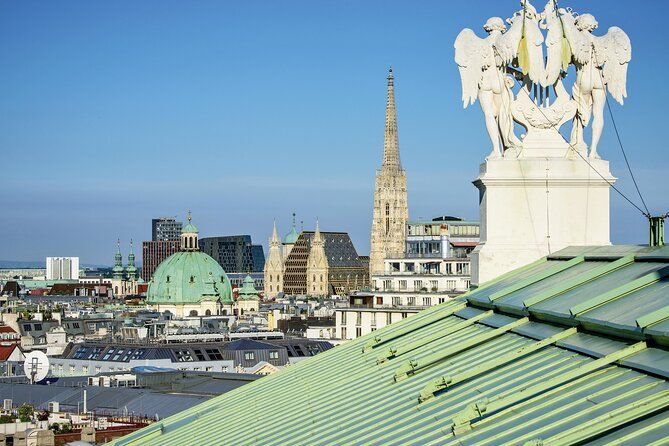 Grand City Private Tour with a Visit to St. Stephens Cathedral