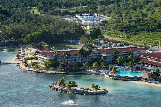 Private Airport Transfer to Catalonia Montego Bay Resort