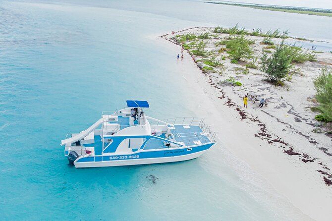 Private 4-Hour Catamaran Tour from Providenciales in Turks and Caicos