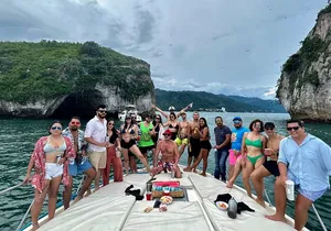 Private Half-Day Yacht Tour of Puerto Vallarta
