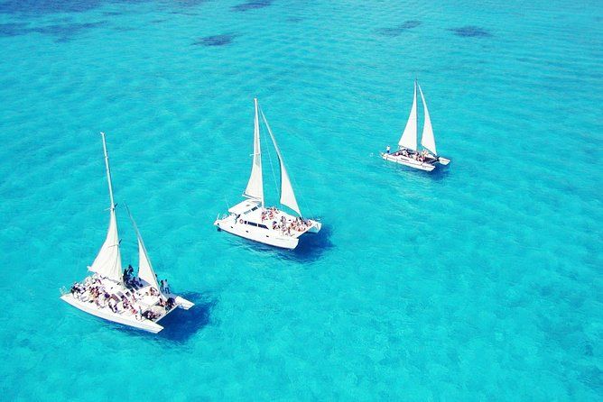 Full-Day Sailing Isla Mujeres with complimentary Transportation
