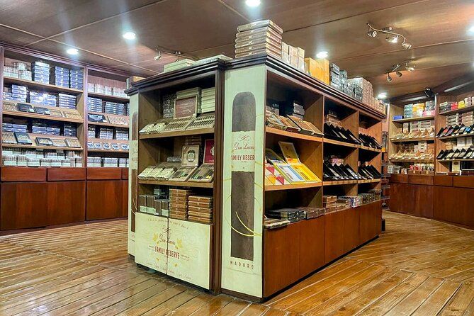 Guided Tour to Don Lucas Cigars Factory and Souvenirs Store