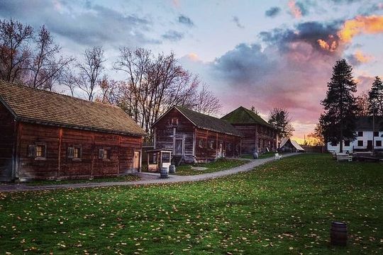 Fort Langley, Bridal Veil Falls and Winery Private tour