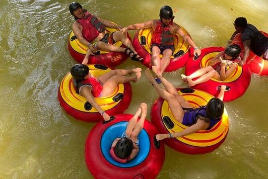 River Rapids in Jamaica with French Tour Guide