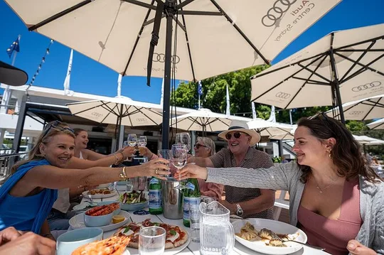 Small-Group All-Inclusive Sydney Harbour Lunch Cruise