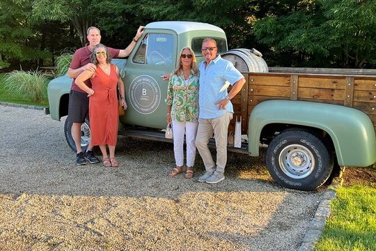 Long Island Wine Tour North Fork Sights, Bites & Flights Full-Day