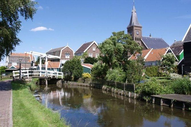 Off the beaten paths Dutch Country Side Private Tour in Jaguar